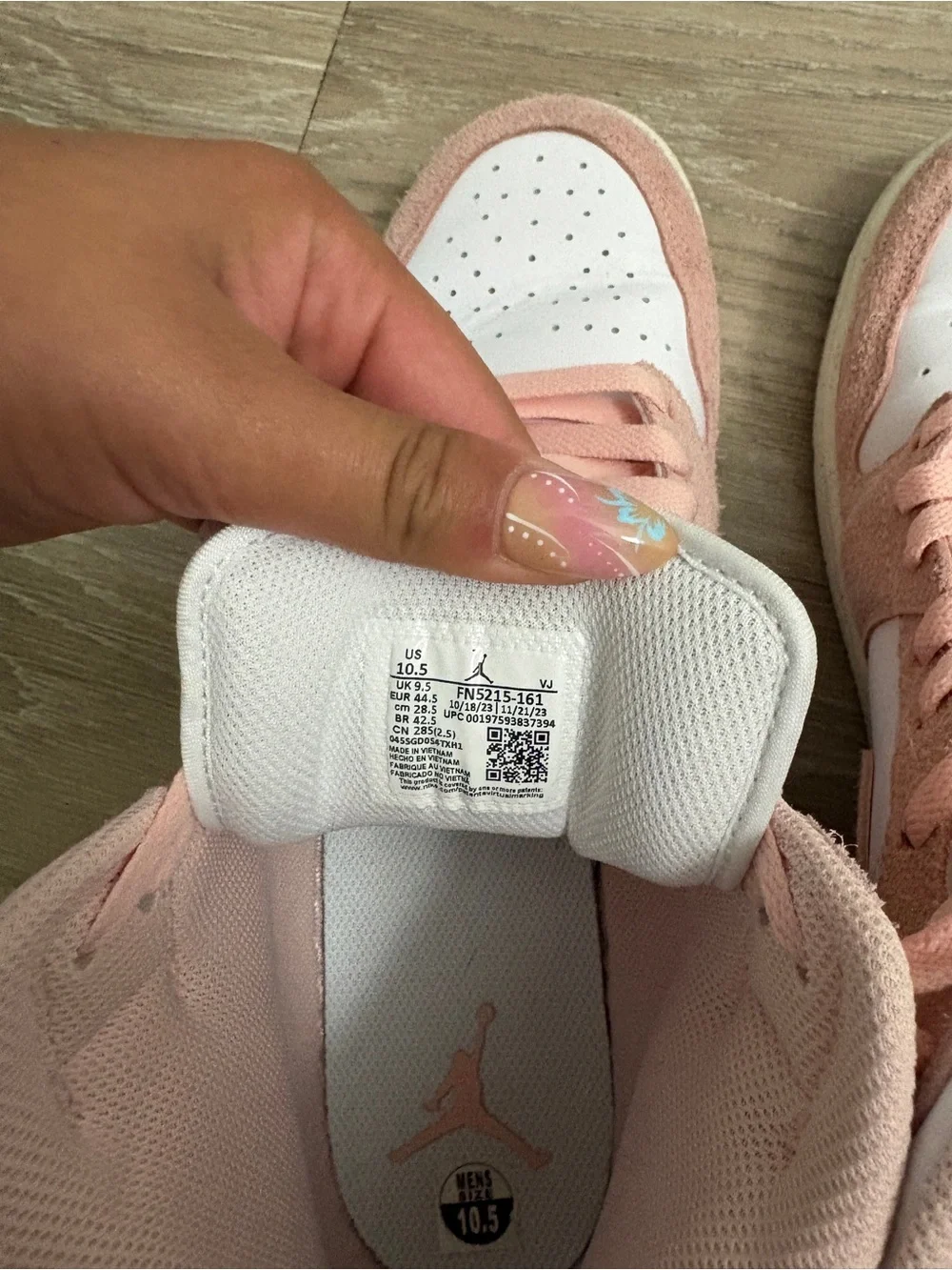 Jordan mid se legend Pink sail and White Sneakers